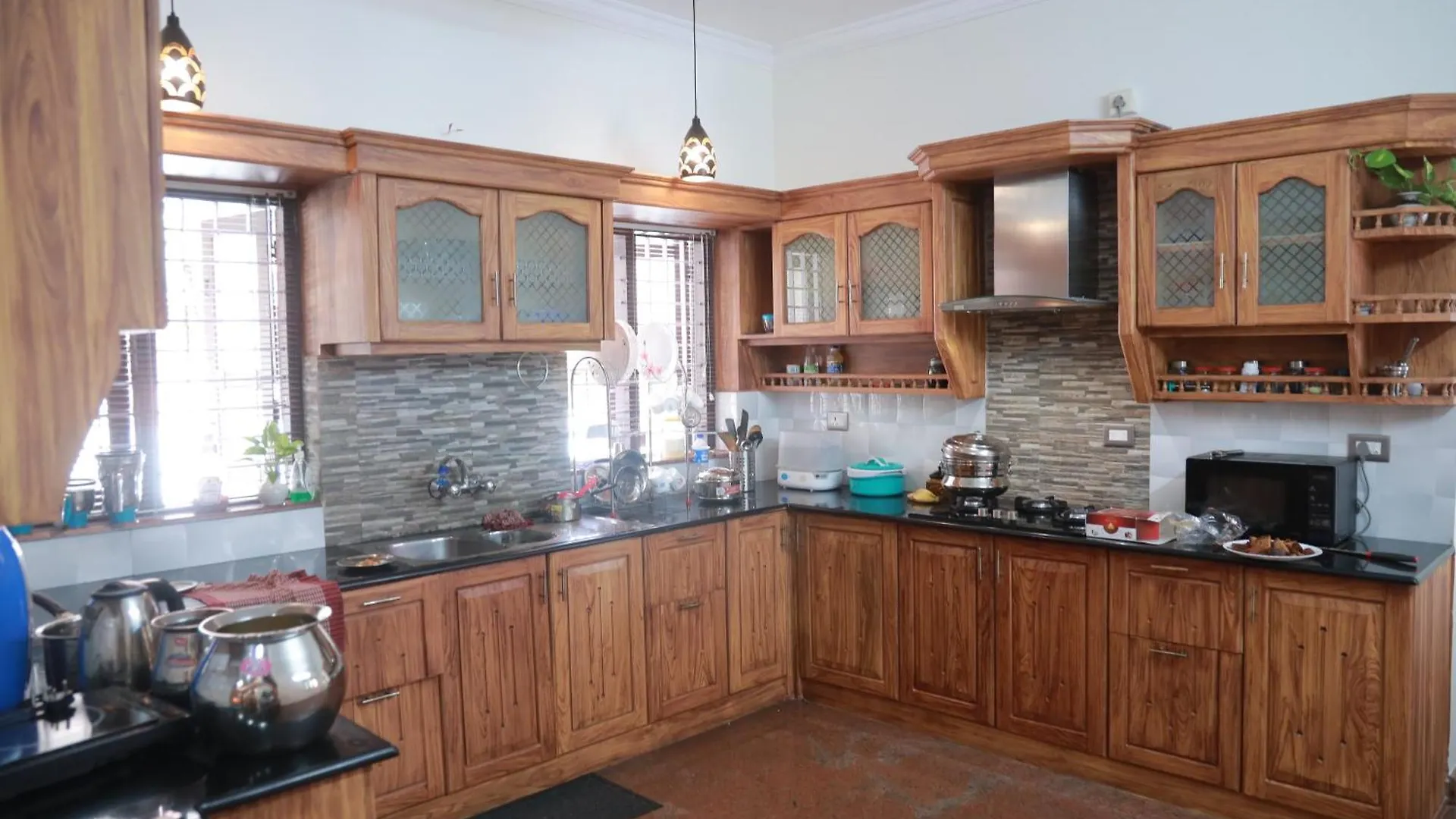 Tāmarakulam Rose Villa בית כפרי