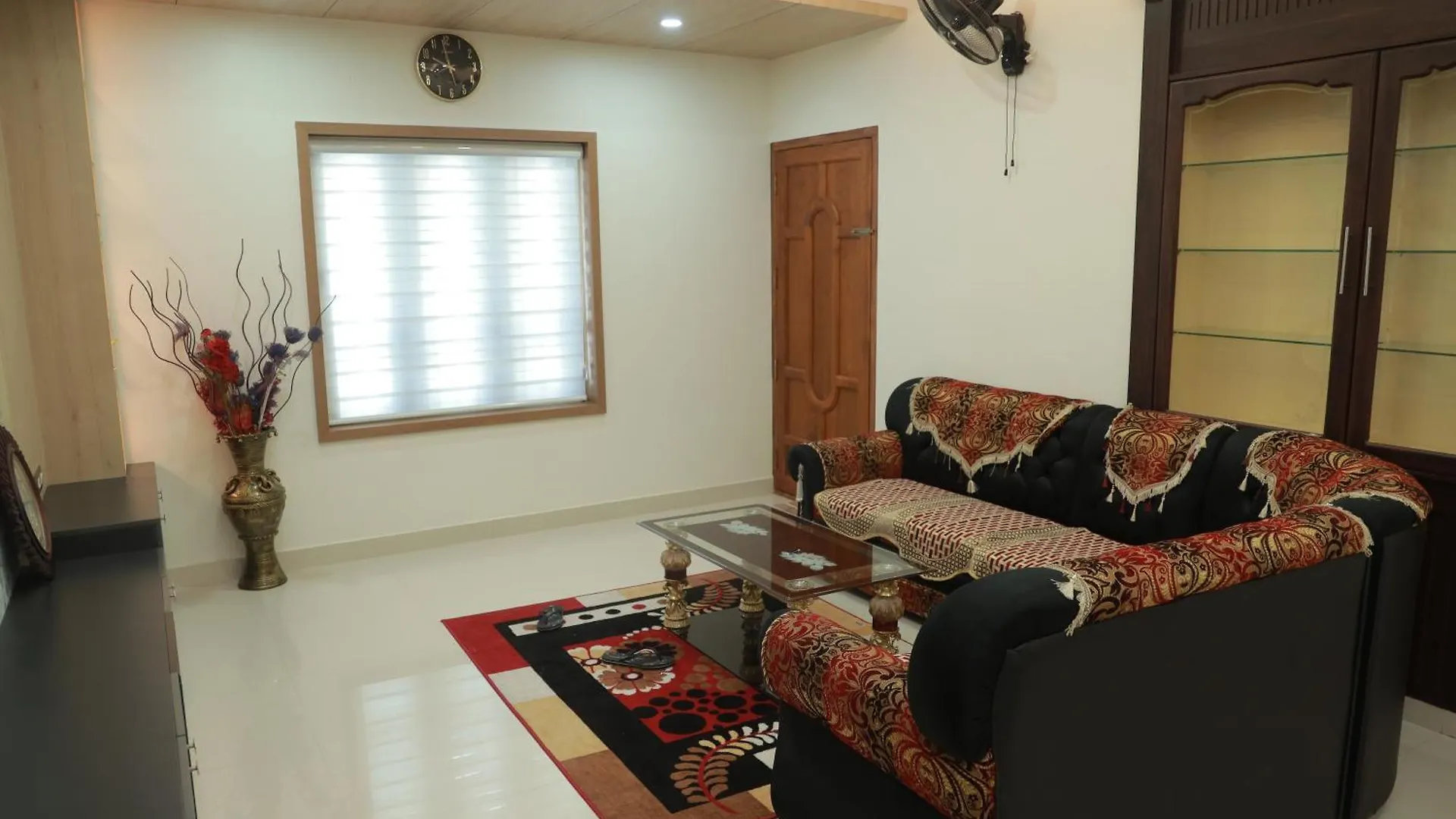 Tāmarakulam Rose Villa