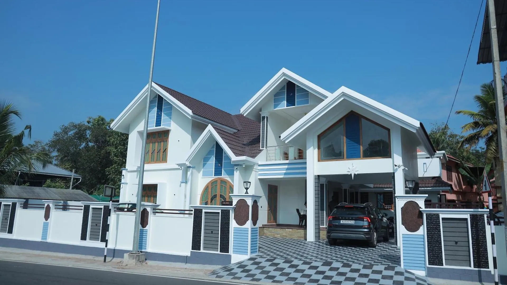 Tāmarakulam Rose Villa